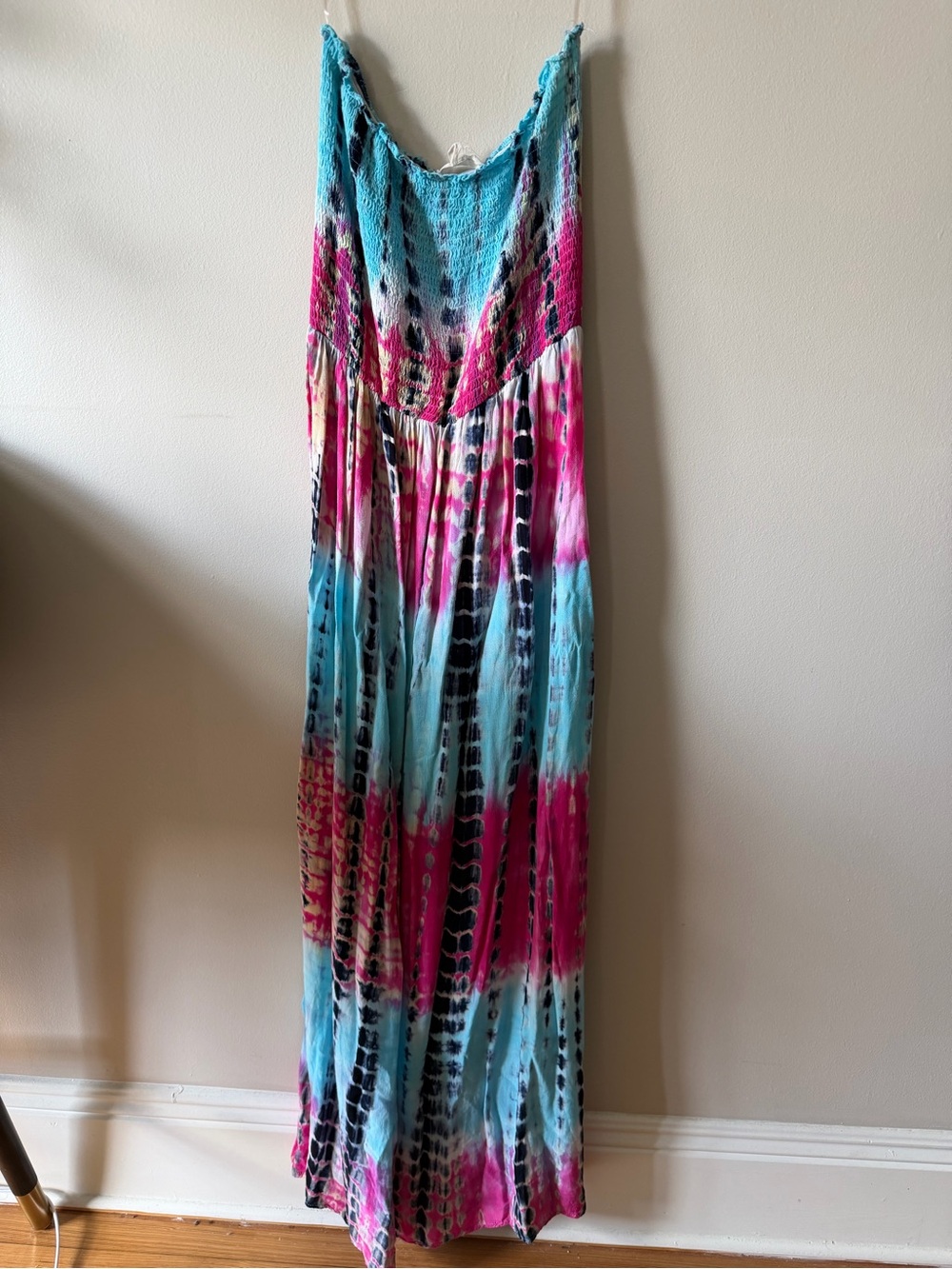 eesome Aqua & Fuchsia Tie-Dye Maxi Dress